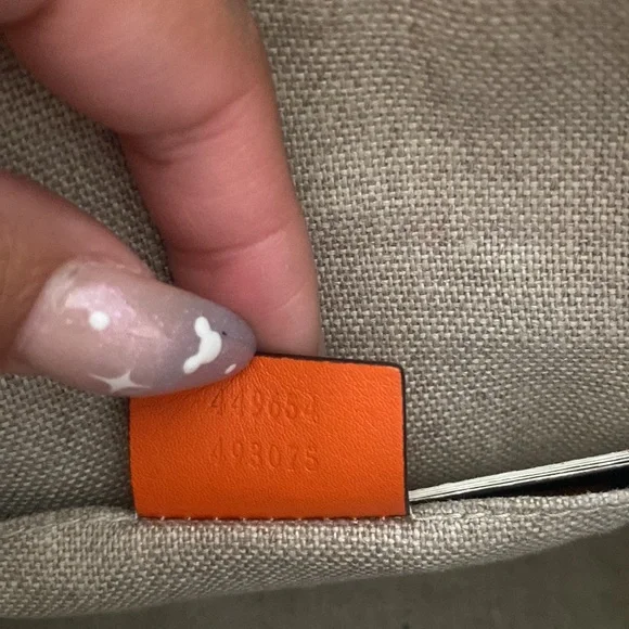 Gucci Mini Dome Microguccissima - Picture 10 of 13